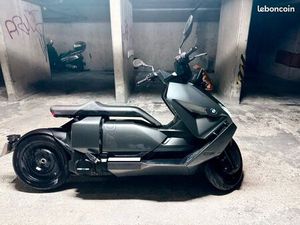 BMW CE 04 – FINITION PRO – 2023 – 8000 KM – PERMIS B