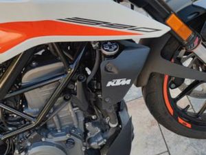 KTM 390 DUKE