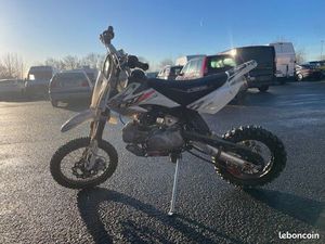 VEND MOTO DIRT BIKE 125 CM3