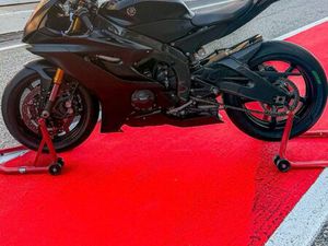 YAMAHA R6 PISTE