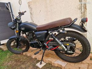 MOTO 125 CM3 MASH SEVENTY NOIR MAT