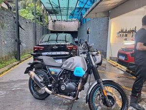 ROYAL ENFIELD SCRAM 411
