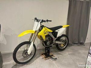 SUZUKI 250 RMZ