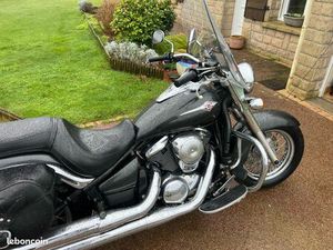 À VENDRE MOTO KAWAZAKI 900 VULCAN