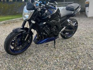 YAMAHA FZ1