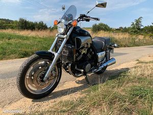 YAMAHA 1200 VMAX