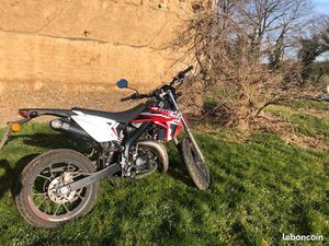 MOTO 50 CC RIEJU ROUGE