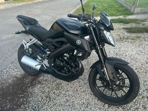 YAMAHA MT