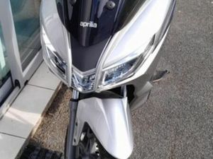SCOOTER APRILIA SXR 50 CC