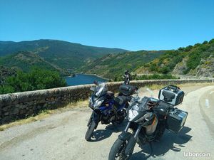 MOTO KTM 1190 ADVENTURE