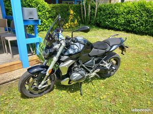 BMW R1250R TRIPLE BLACK JUIN 2024