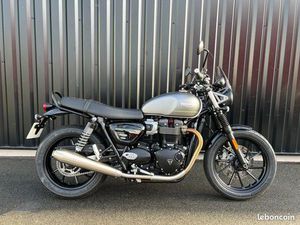 TRIUMPH SPEED TWIN 900