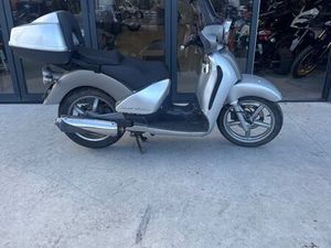 SCOOTER SCARABÉE 125