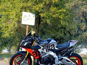APRILIA TUONO V4 1100 FACTORY