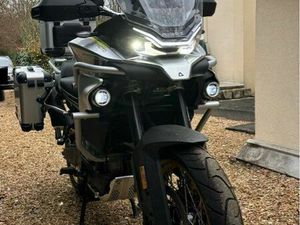 CF MOTO 800 MT TOURING – 2023 – 163 KM – FULL ORIGINE – ÉTAT NEUF