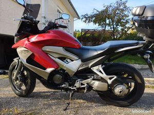 800 HONDA CROSS RUNNER