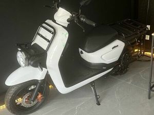 SCOOTER PINK UP 50 CC