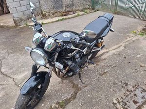 YAMAHA XJR 1300