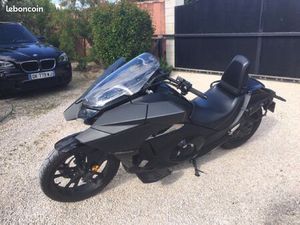 HONDA NM4 VULTUS