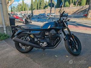 MOTO GUZZI V7 III STONE 2017