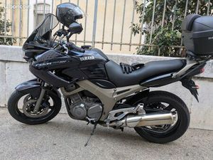 YAMAHA TDM 900