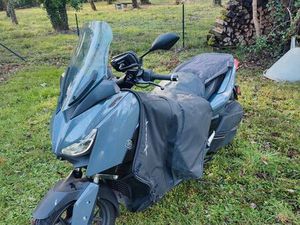 SCOOTEUR X MAX 300 CC YAMAHA