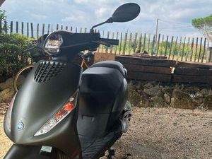 SCOOTER ZIP 50 4T