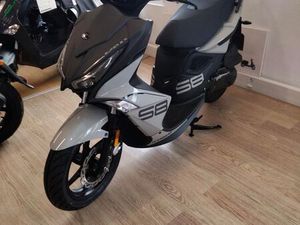 KYMCO SUPER 8R