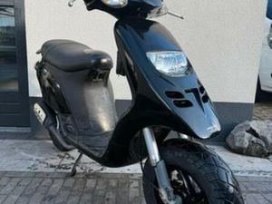 PIAGGIO TYPHOON 50CC 2 TAKT BROM NETTE STAAT 11561 KM — SCOOTERS | PIAGGIO — MARKTPLAATS