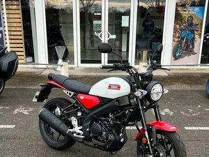 YAMAHA XSR 125