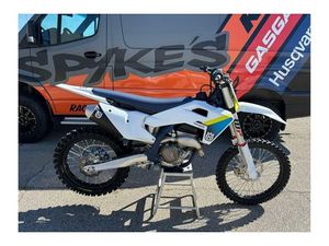 2025 HUSQVARNA MOTORCYCLES FC 250 DEMO! $9,219.40 OTD W/O TRADE!