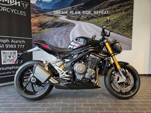 TRIUMPH SPEED TRIPLE 1200 RS