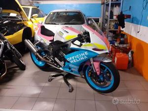 YAMAHA YZF R6 - 2005