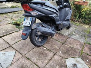 VEND SCOOTER SIN ORBIT