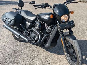 HARLEY DAVIDSON STREET 750