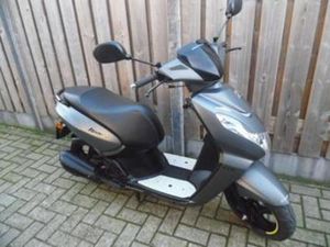 PEUGEOT KISBEE GT 01-2022 45KM 8.790KM — SCOOTERS | PEUGEOT — MARKTPLAATS