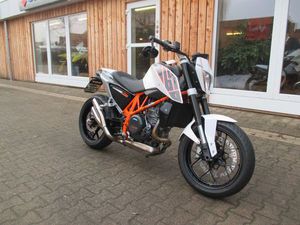 KTM 690 DUKE TIEFERGELEGT, VIELE EXTRAS