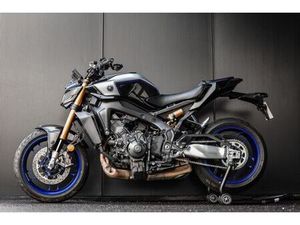 YAMAHA MT-09 SP 2025 850 CM3 | MOTO ROADSTER | 3 541 KM | ARGENT | 56100 LORIENT