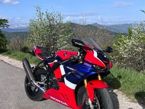 CBR 1000 RR-R SP