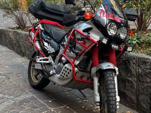 AFRICA TWIN XRV 750