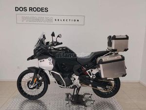 BMW - F 900 GS