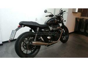 TRIUMPH - STREET TWIN