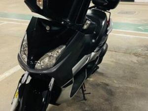 YAMAHA - XMAX