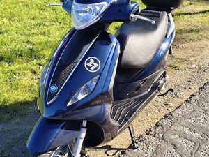PIAGGIO FLY 125 NEW FLY BLAU