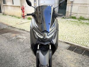 VENDO YAMAHA NMAX 2025 ALGÉS, LINDA-A-VELHA E CRUZ QUEBRADA-DAFUNDO
