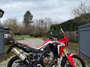 ② HONDA AFRICA TWIN CRF1000L *AKRAPOVIC* @AELBRECHTMOTORS