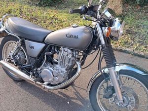 YAMAHA 400 SR 2016