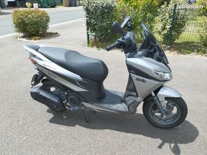 SCOOTER APRILIA SXR 50