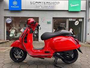 ② VESPA GTS 125 CC SUPER ROSSO CORAGGIOSO BLACK PACK EDITION