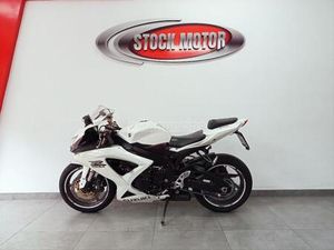 SUZUKI - GSX R600